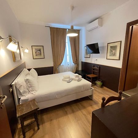 Hotel Gold House Roma Esterno foto
