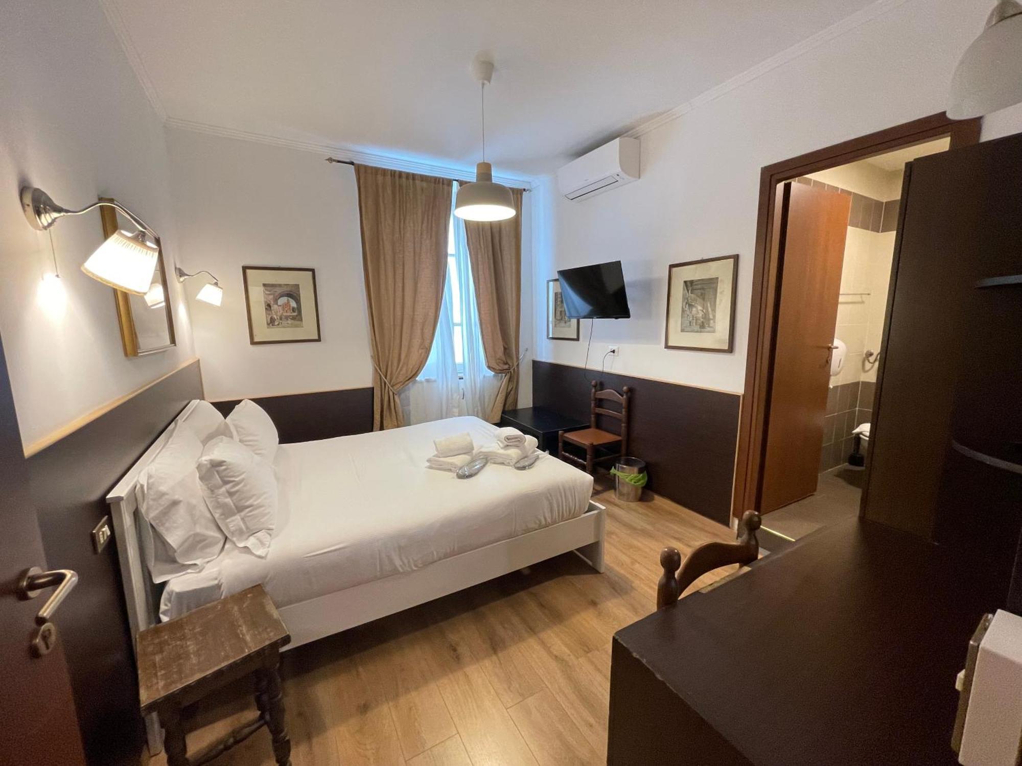 Hotel Gold House Roma Esterno foto