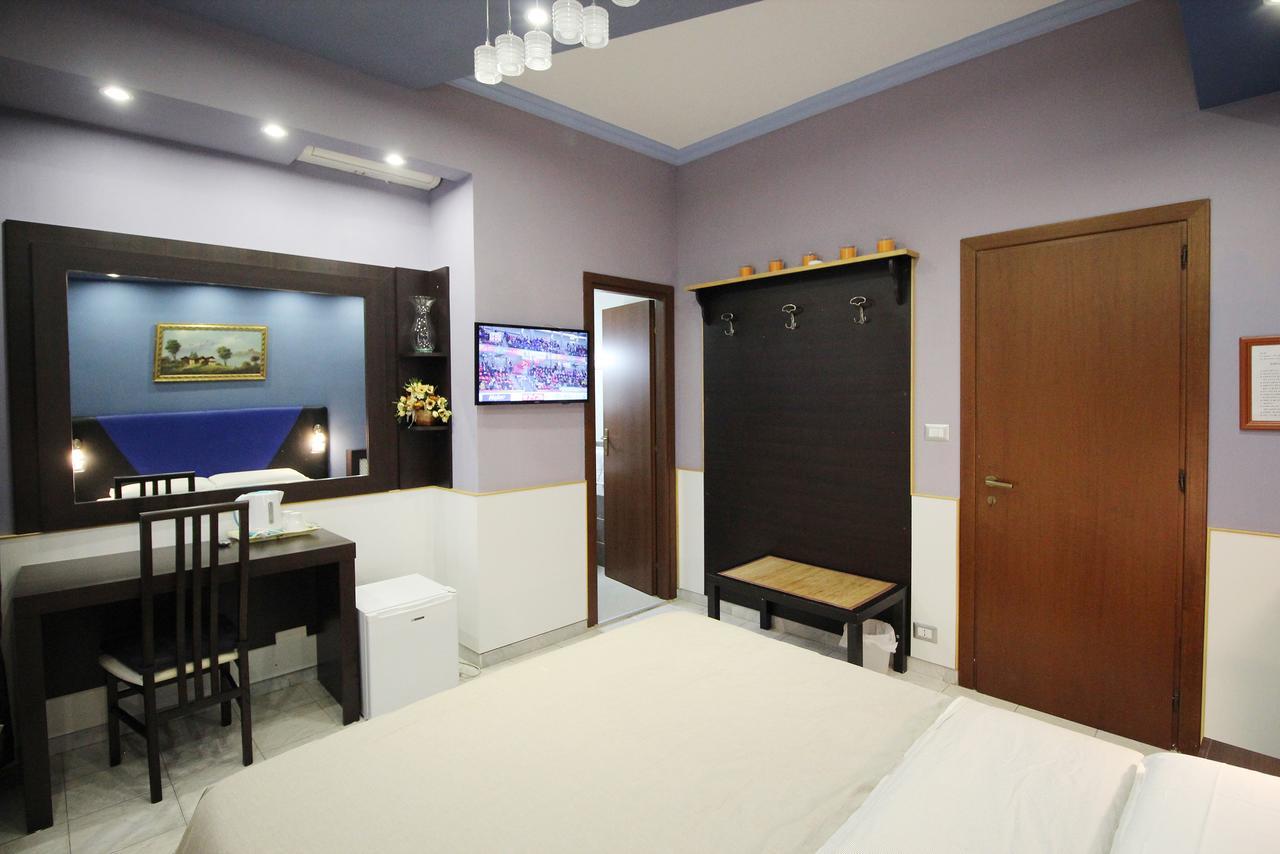 Hotel Gold House Roma Esterno foto